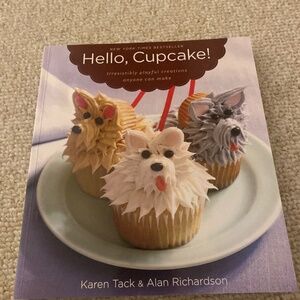 Hello Cupcakes Cookbook